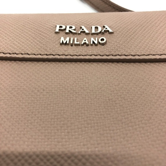 PRADA Cream Leather Saffiano Shoulder Bag - Picture 3 of 16